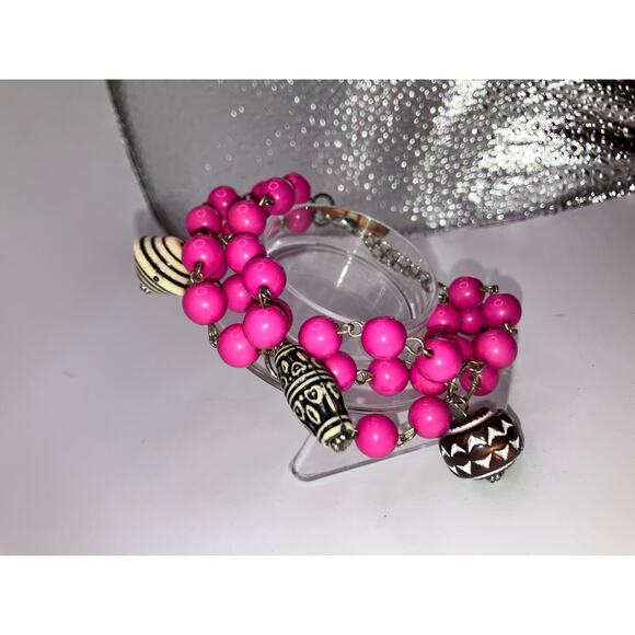 Pink Beaded Wood Ethnic Charms 9 3/8" Bracelet Vintage! - Picture 4 of 8